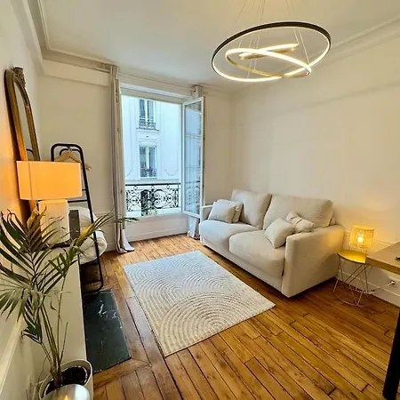 Nouveau Apartment